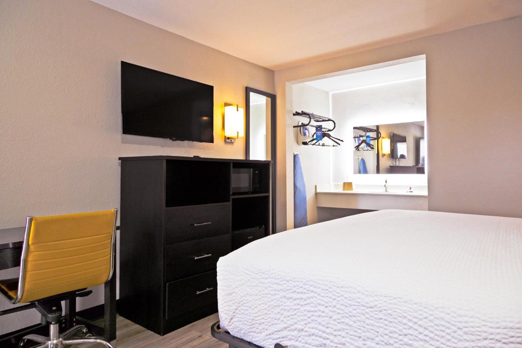 Days Inn By Wyndham Augusta Near Fort Gordon Bagian luar foto